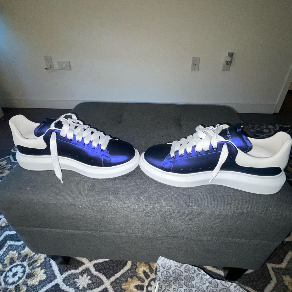Alexander Mcqueen Sneakers View 2
